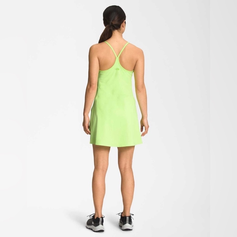 North Face Women's Arque Hike Dress in Sharp Green Built In Shorts Athletic - Picture 3 of 16